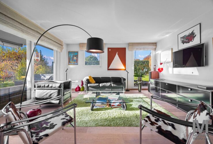 Magnifique duplex de 7.5 pièces avec terrasse et jardin privatif à Pully