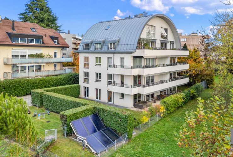 Magnifique duplex de 7.5 pièces avec terrasse et jardin privatif à Pully