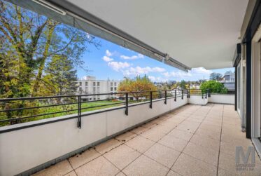 Magnifique duplex de 7.5 pièces avec terrasse et jardin privatif à Pully