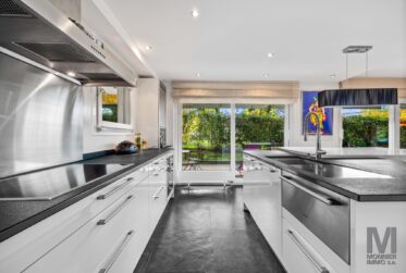 Magnifique duplex de 7.5 pièces avec terrasse et jardin privatif à Pully