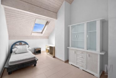Charmante maison mitoyenne dans quartier résidentiel calme