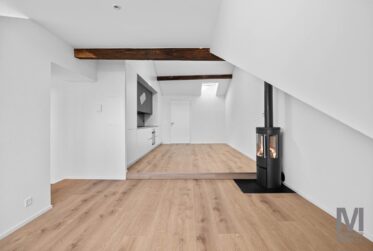 Appartement de 3.5 pièces en attique entièrement rénové