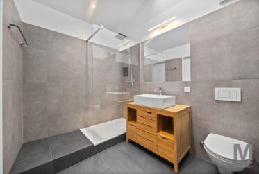 Appartement de 3.5 pièces en attique entièrement rénové